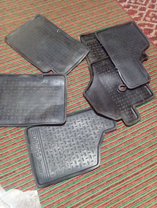 Дамас полик янги холати ишлатилмаган