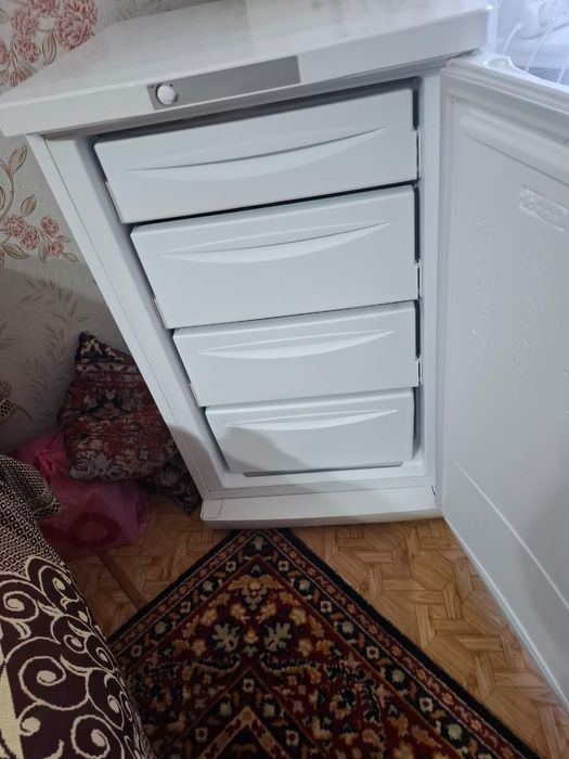 Продам морозильную камеру