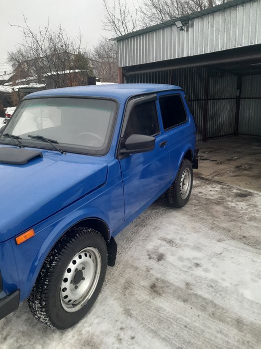 Продам  ниву  карбюратор 5 ступка