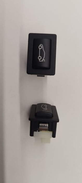 Бутон за  багажника BMW e60 e63 e64 e84 e90 f01 f10 f30 f82