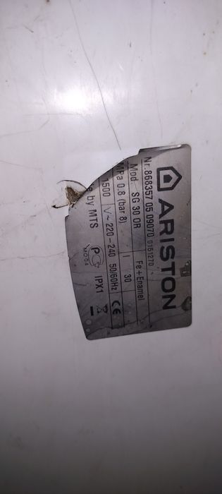 Бойлер Аристон 30л.