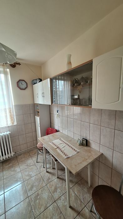 De vănzare apartament cu trei camere la Sovata!