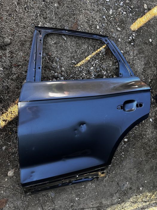 Ușă stânga spate audi q5.80a.