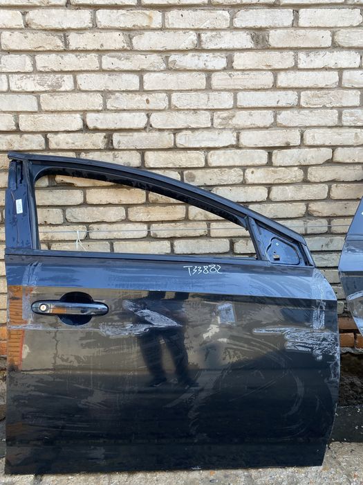 Продам 2 двери Ford Mondeo 4