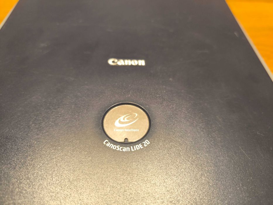 Скенер Canon CanoScan LiDE 20