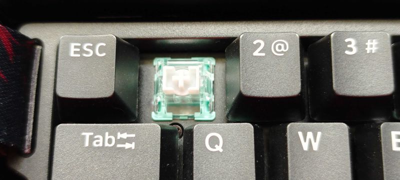 професионална геймърска механична клавиатура MAD 60 HE RGB