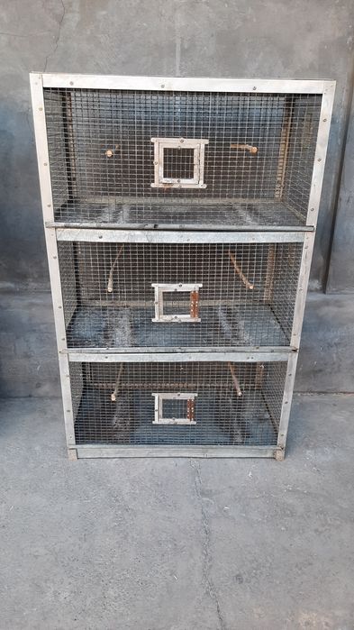 Qafas srochno sotiladi