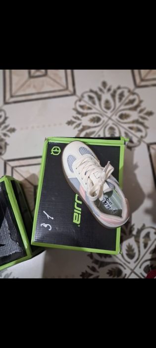 Новый аяқ киімдер сатылады срочноо