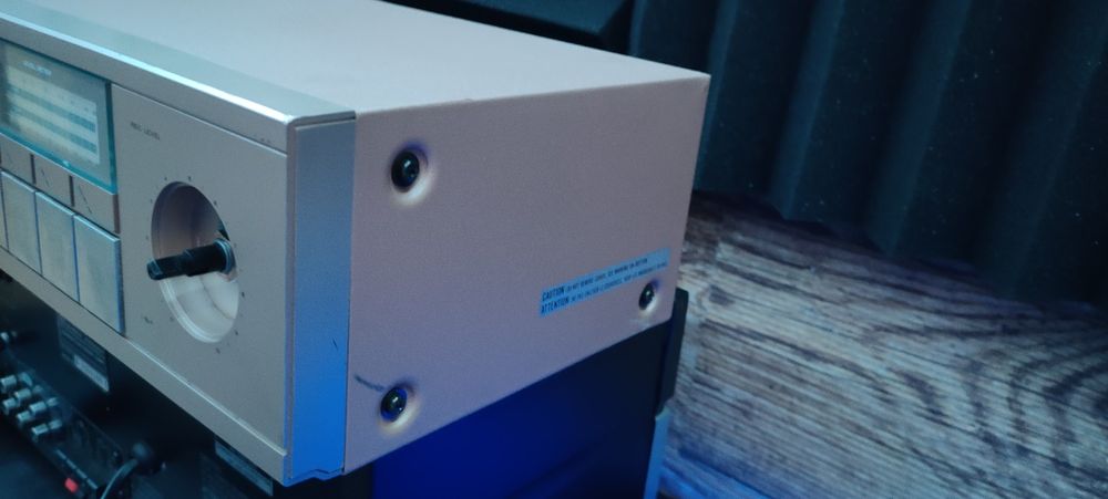 Дек Marantz SD 140