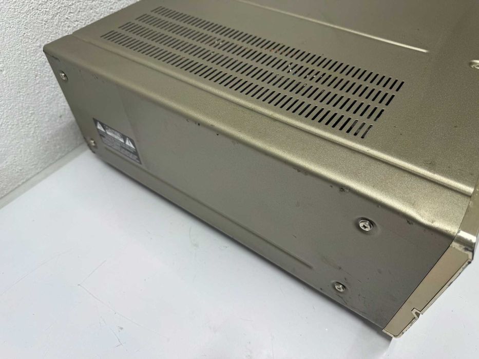 Расийвър - Denon AVC-A10SE