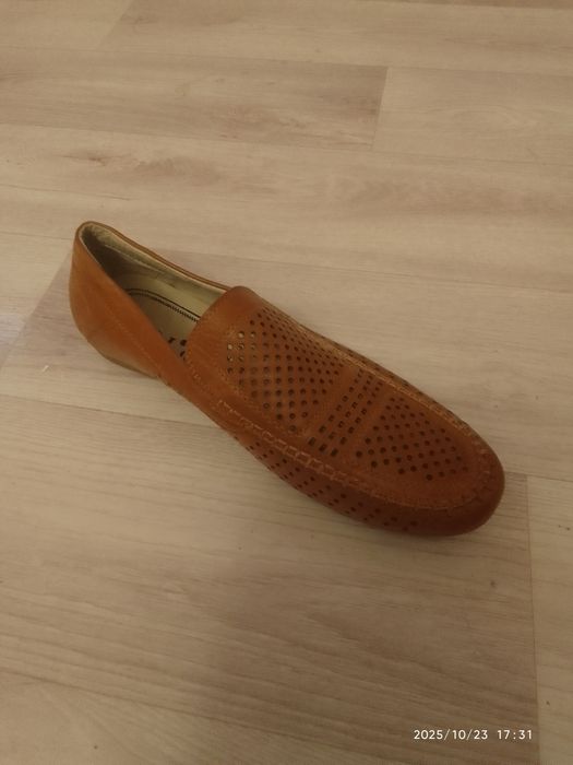 Продам мужские туфли