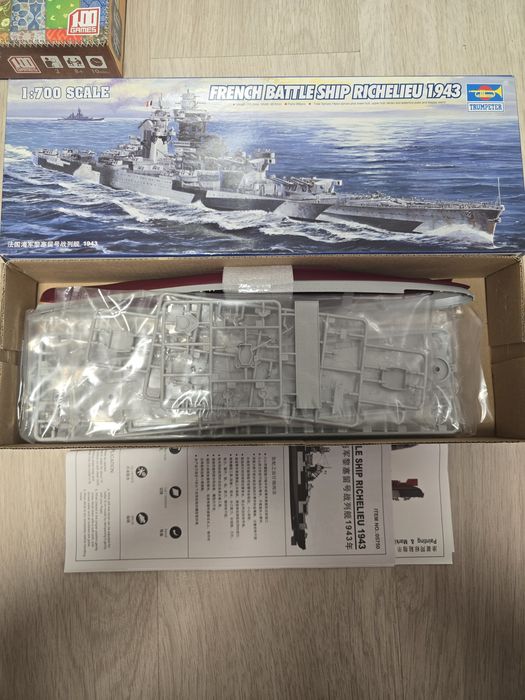 Trumpeter 1:700 french battle ship richelieu 1943