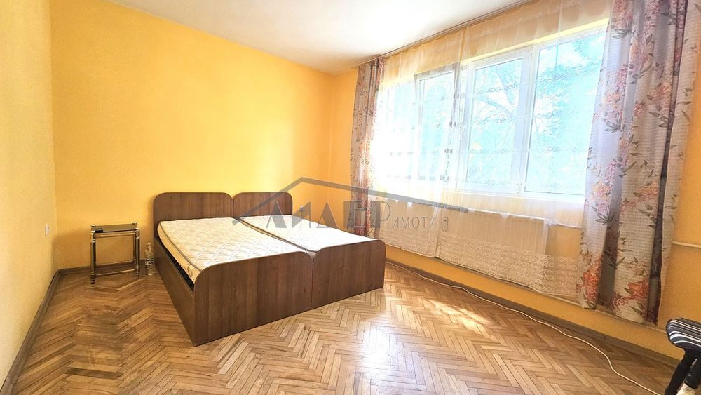 Продава се Тристаен апартамент в Пловдив, Кършияка - 88 кв.м за 1898 €/кв.м - Снимка #5