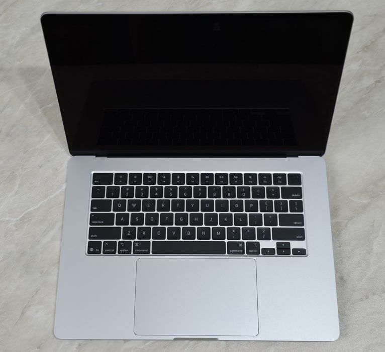 MacBook Air 15 M4 16/512 новый