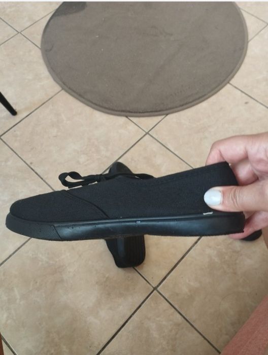 Дамски гуменки черни