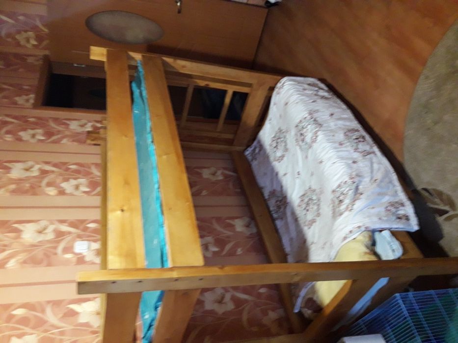 Кровать детская.