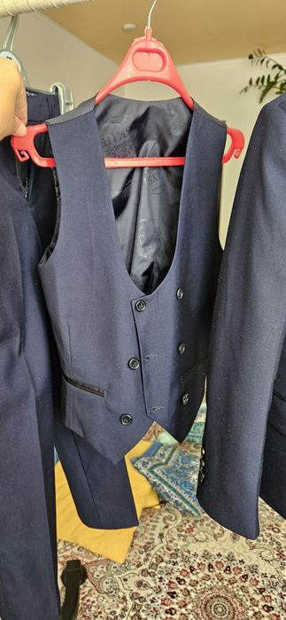 Костюм детский на 6 -7лет