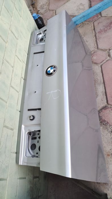 Багажник на БМВ е34