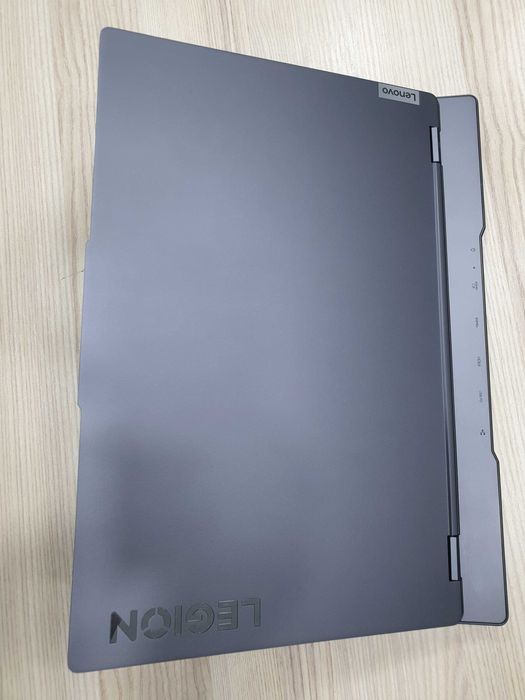 Noutbook Lenova LEGION 5 sotiladi