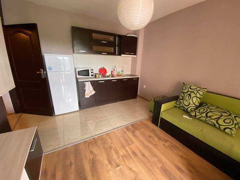 Продава се Двустаен апартамент в Бургас, Сарафово - 74 кв.м за 1419 €/кв.м - Снимка #1