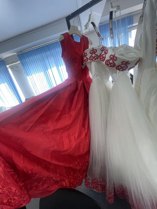 Платья с национальными узорами