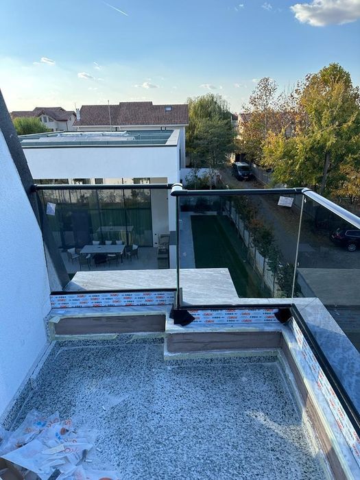 Balustrada sticla-scari-balcon-terasa
