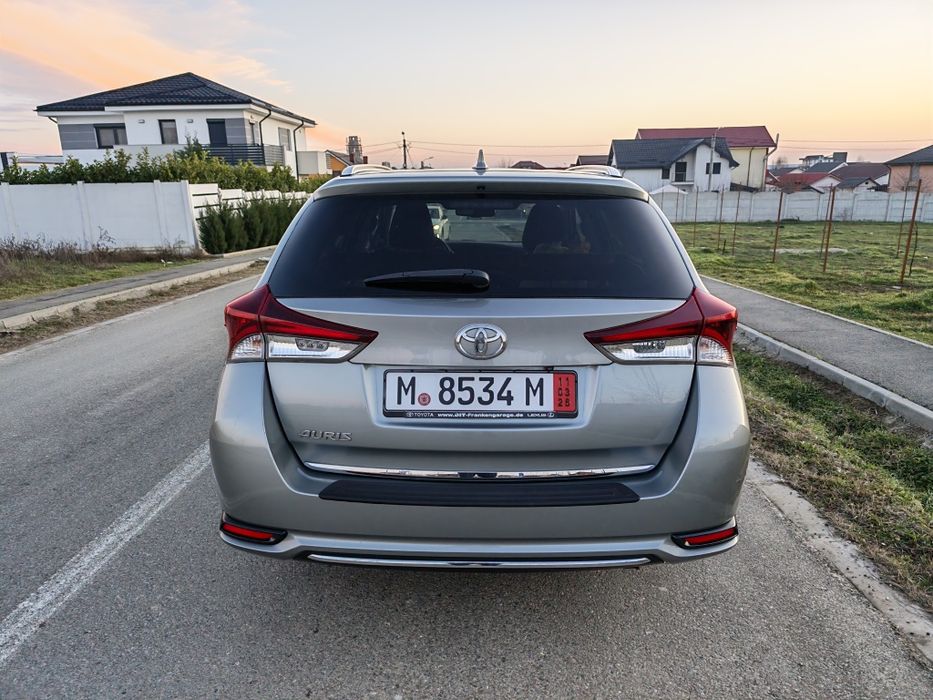 Toyota Auris 1,2 Turbo benzina fab. 2018, camera/ Line assist/ navi