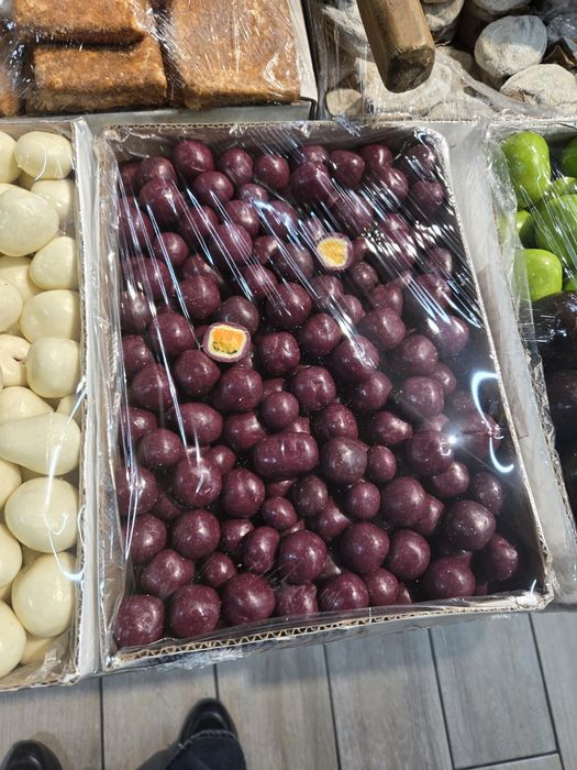 Сублимированные фрукты и мороженое