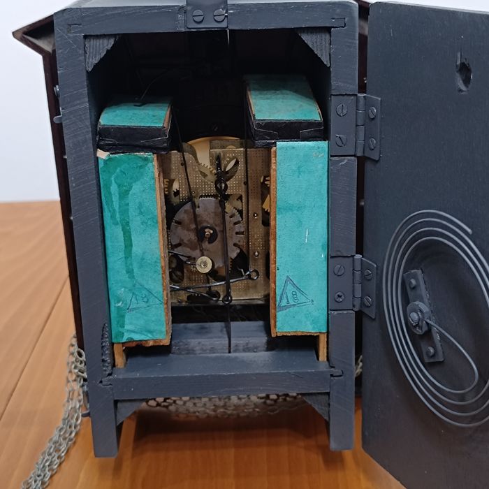 Стенен часовник МАЯК с махало и  кукувичка