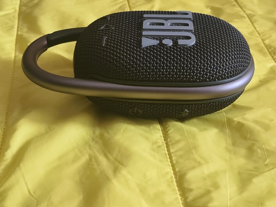 JBL  -  Mini Boxă portabilă