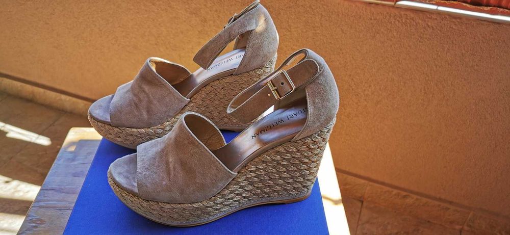 Маркови дамски велурени кожени сандали Stuart Weitzman - 41 номер