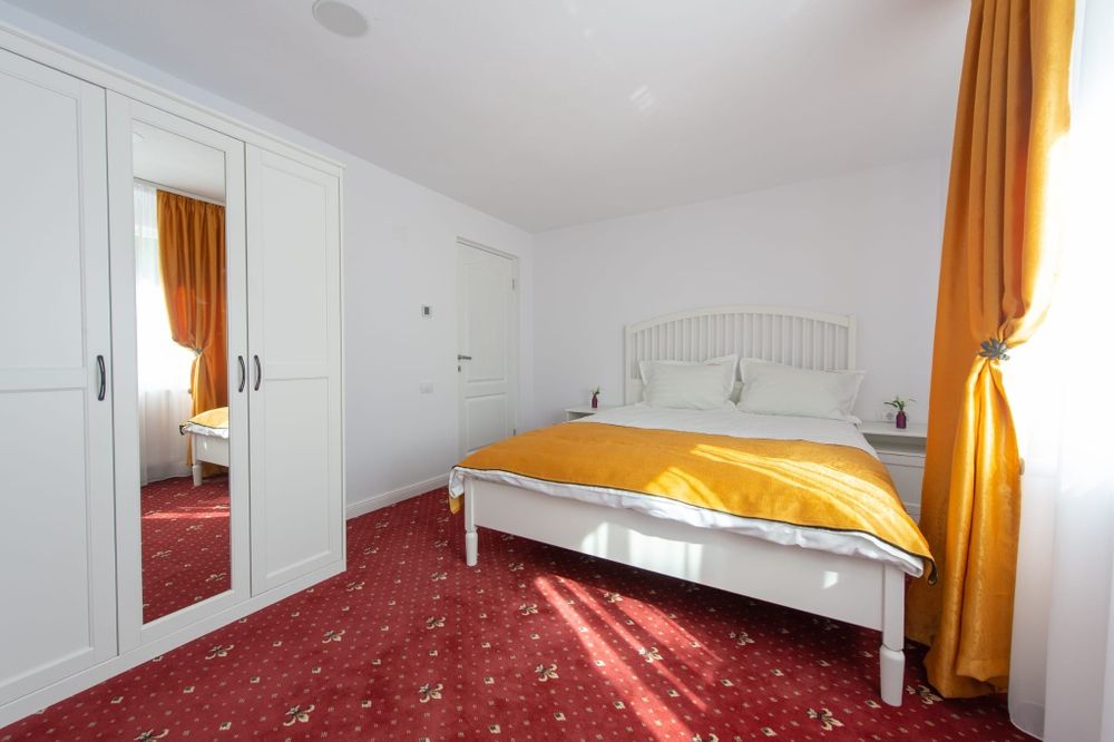 Casă de vacanță la Holbav/ 6 persoane/ 700 lei/  Brașov.