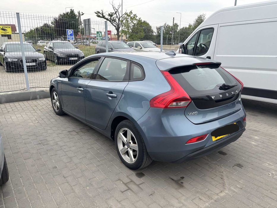 Dezmembrari dezmembrez Volvo V40 1.6 diesel cod motor D4162T