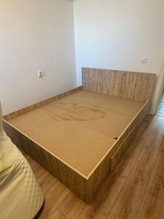 Vând set dulap si pat, preț negociabil