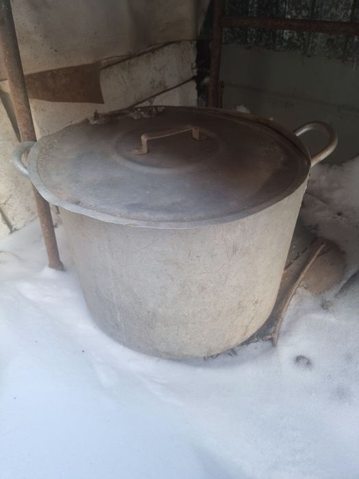 Продам алюминивую кастрюлю40л