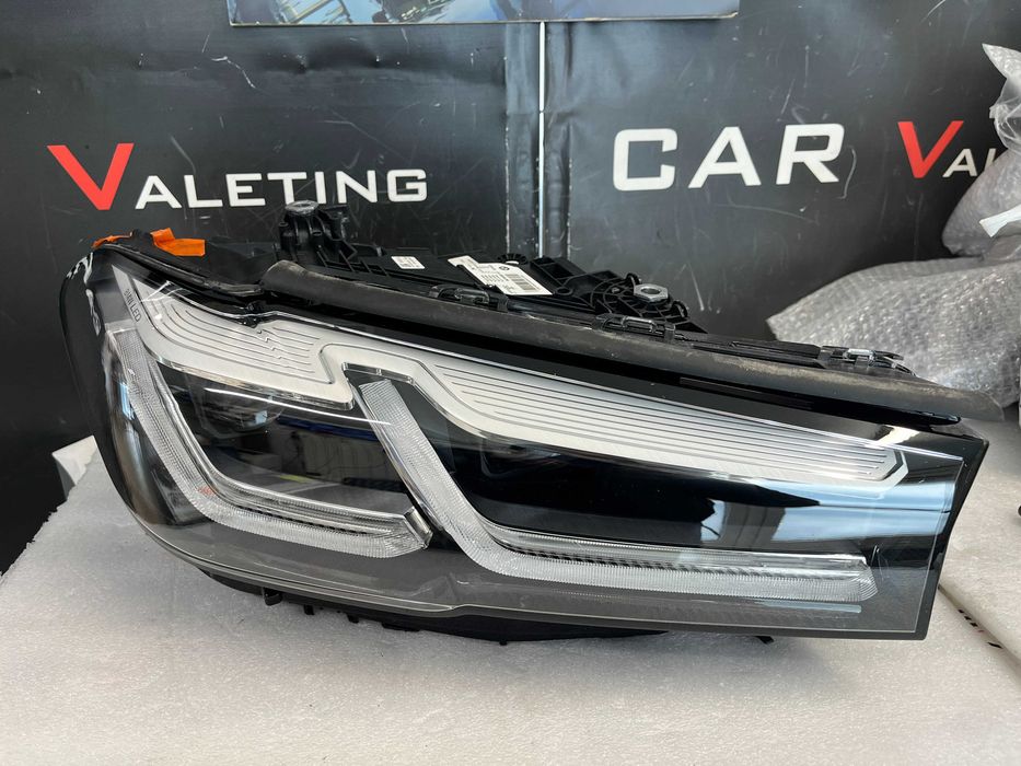 Фар фарове десен Bmw 5 G30 G31 LCI Facelift LED БМВ 5 Г30 Г31 ЛЕД Фейс ЛЕД