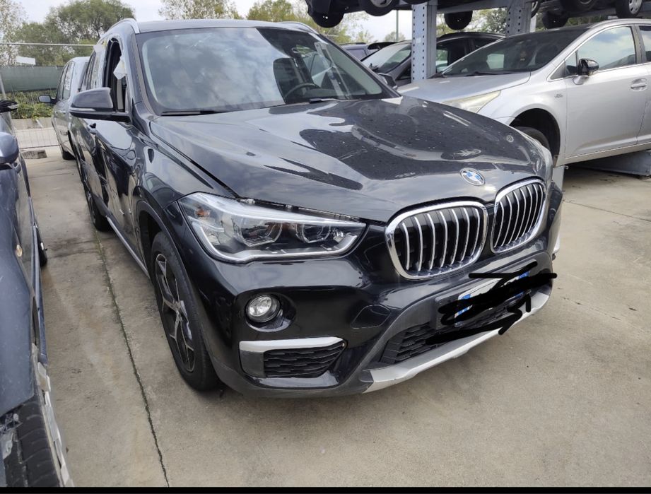 Dezmembrez BMW X1
