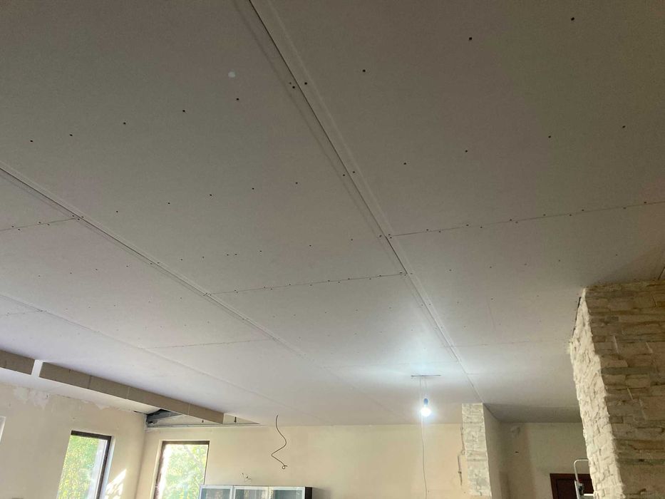 Шпакловане и боядисване