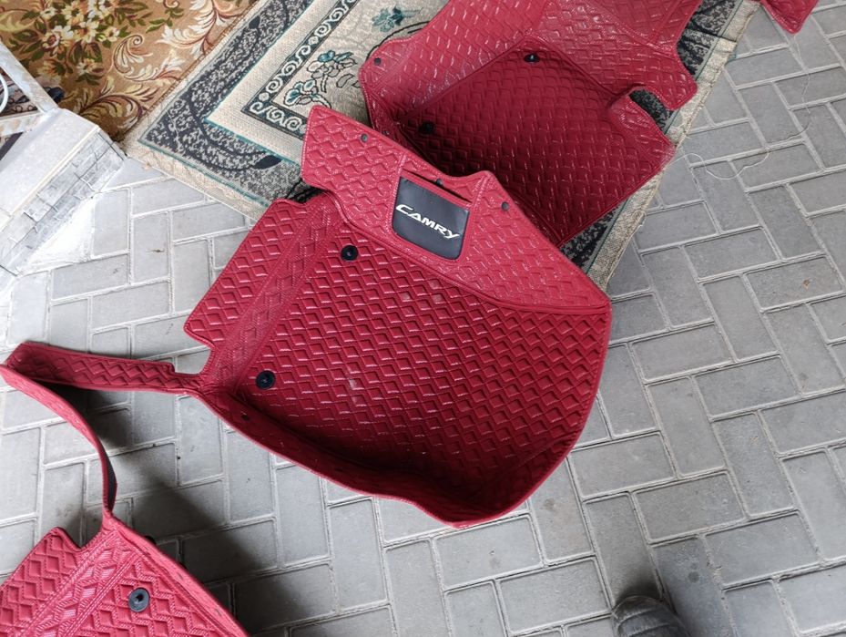 Полики для авто в отличном состоянии