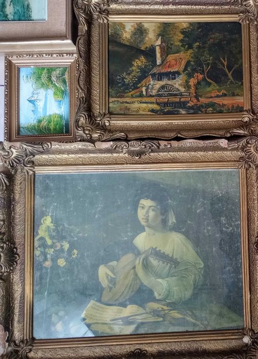 Tablouri, peisaje pe hârtie carton, unul mic pe panza, goblenuri