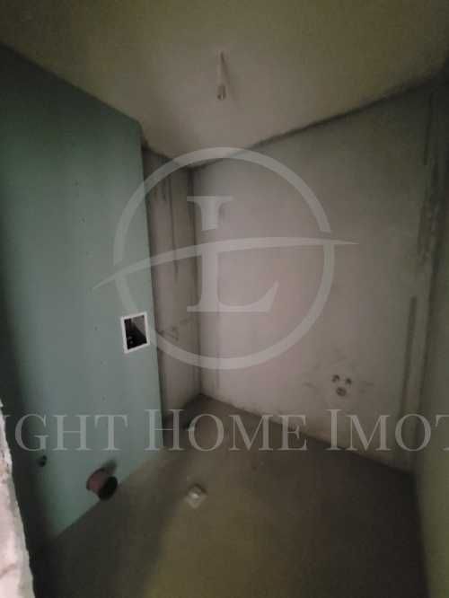 Продава се Двустаен апартамент в Пловдив, Южен - 71 кв.м за 1282 €/кв.м - Снимка #6