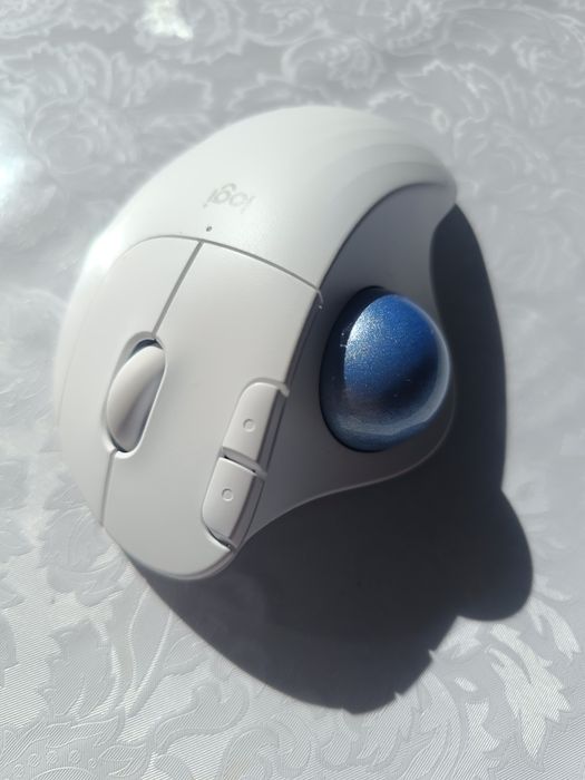 Мышка Logitech ERGO M575S оригинал с чехлом