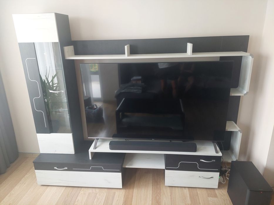 Уникална секция за тв + маса комплек за хол