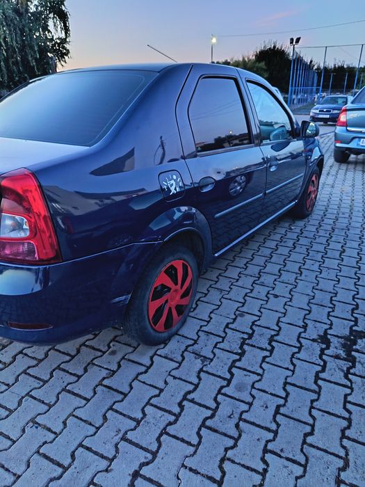 Vând Dacia Logan 12#16v cu GPL