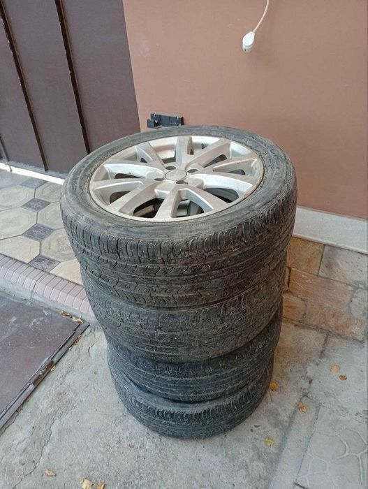 4 колеса R17 с легкосплавными дисками Chevrolet — комплект