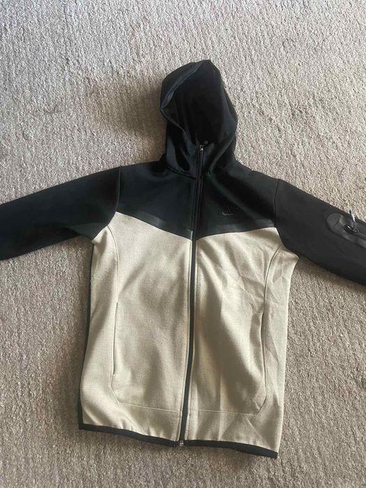 Nike tech черен 156см