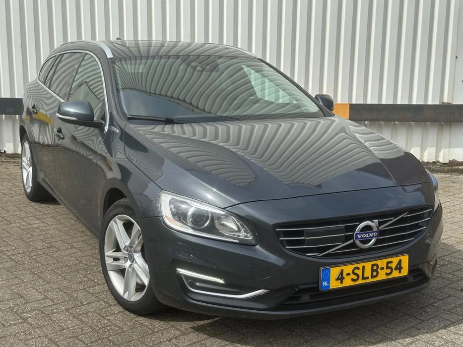 VOLVO V60 2013 — imagine 3