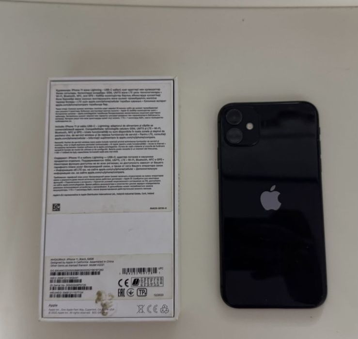 Айфон 11 64 гб продается