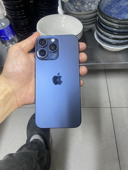 Обменя iphone 15 pro max,256 гб все работоет