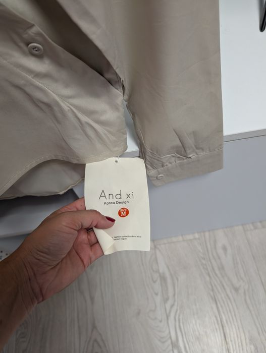 Camasa crem cu umerii goi